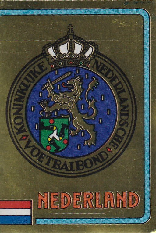 241. NEDERLAND - TEAM BADGE - GOLD