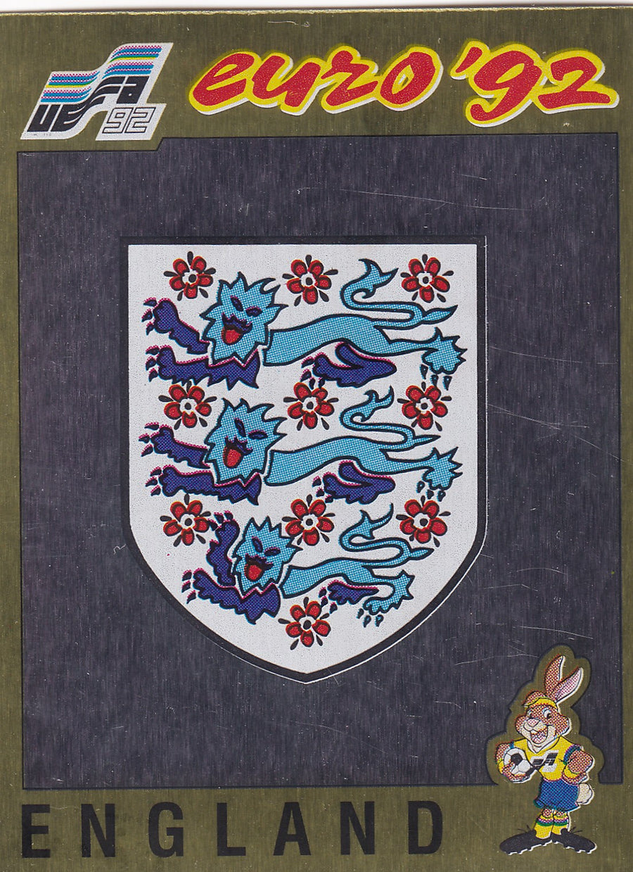 092. ENGLAND - NATIONAL TEAM BADGE - GOLD FOIL