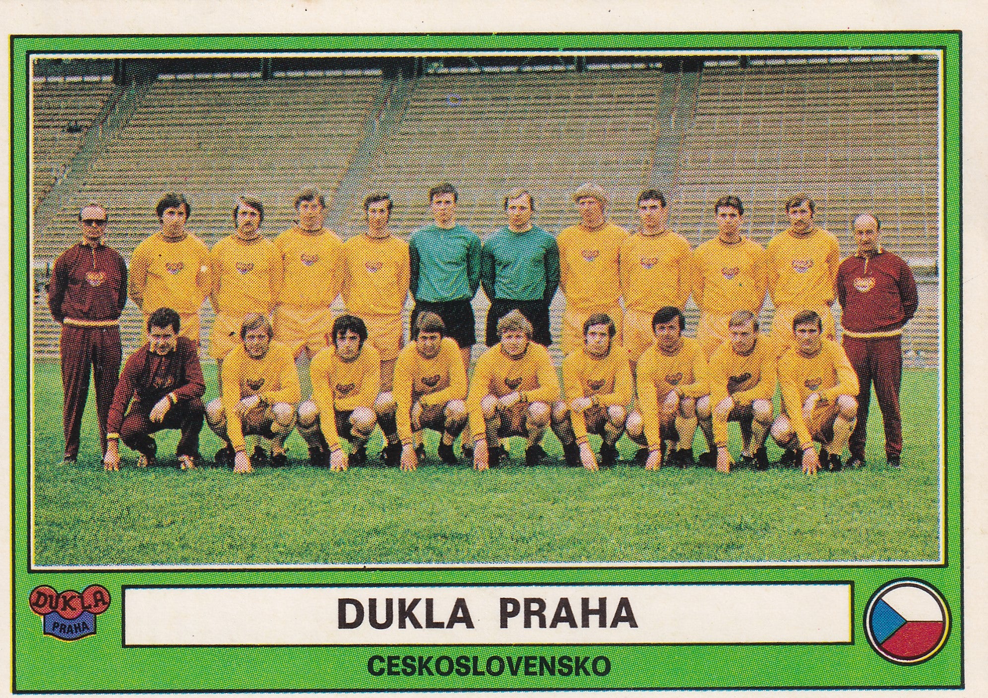 041. DUKLA PRAHA - TEAM PHOTO
