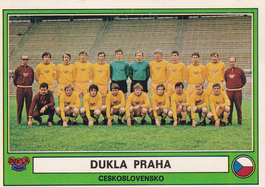 041. DUKLA PRAHA - TEAM PHOTO