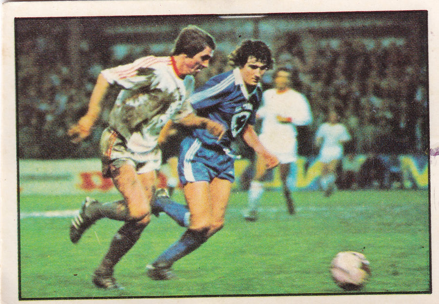 255. WHITE VS BLUE PLAYER