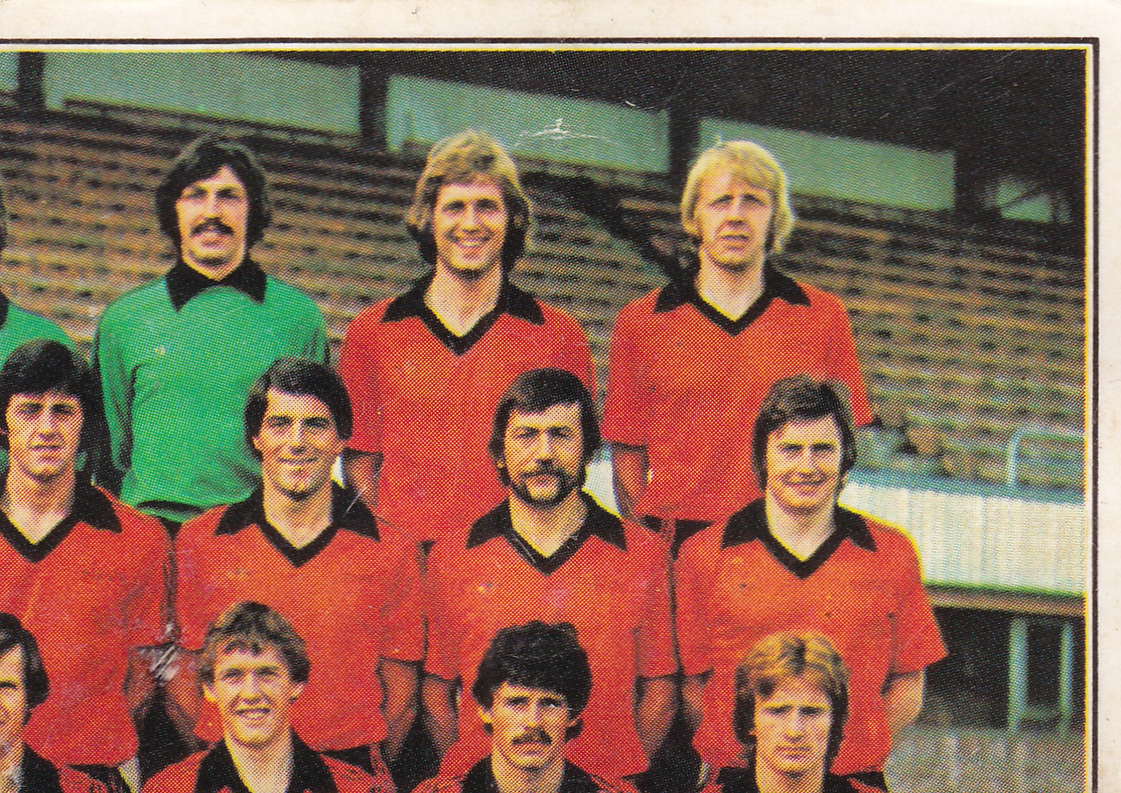 347. DUNDEE UNITED - TEAM PHOTO 2/4