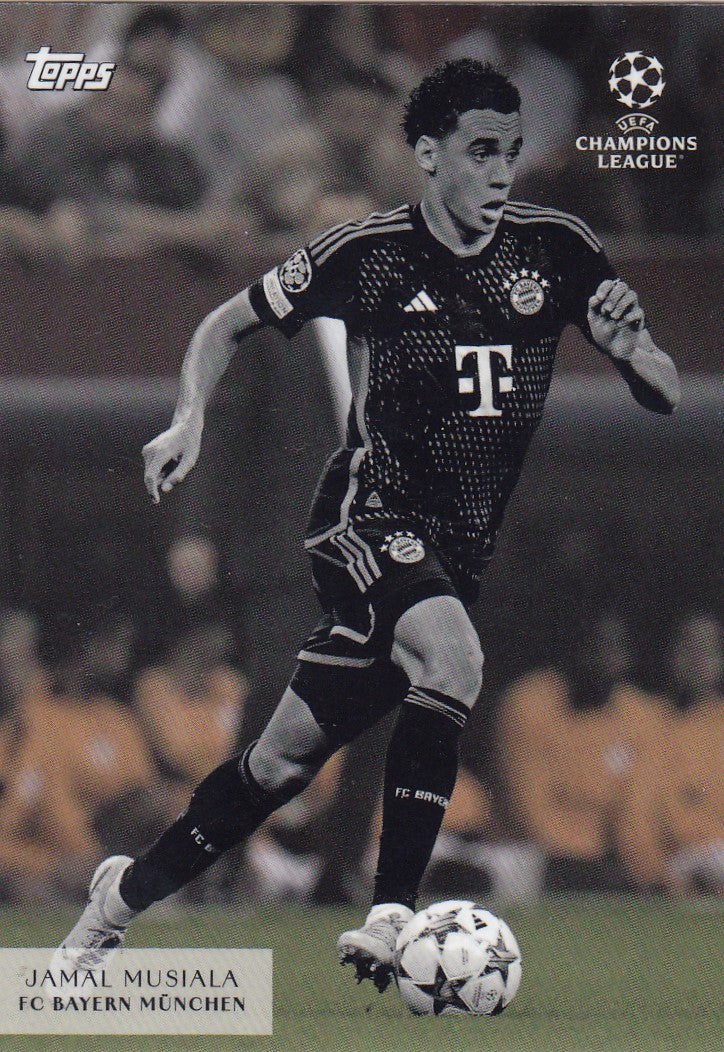 JAMAL MUSIALA - FC BAYERN MUNCHEN - SIMPLICIDAD