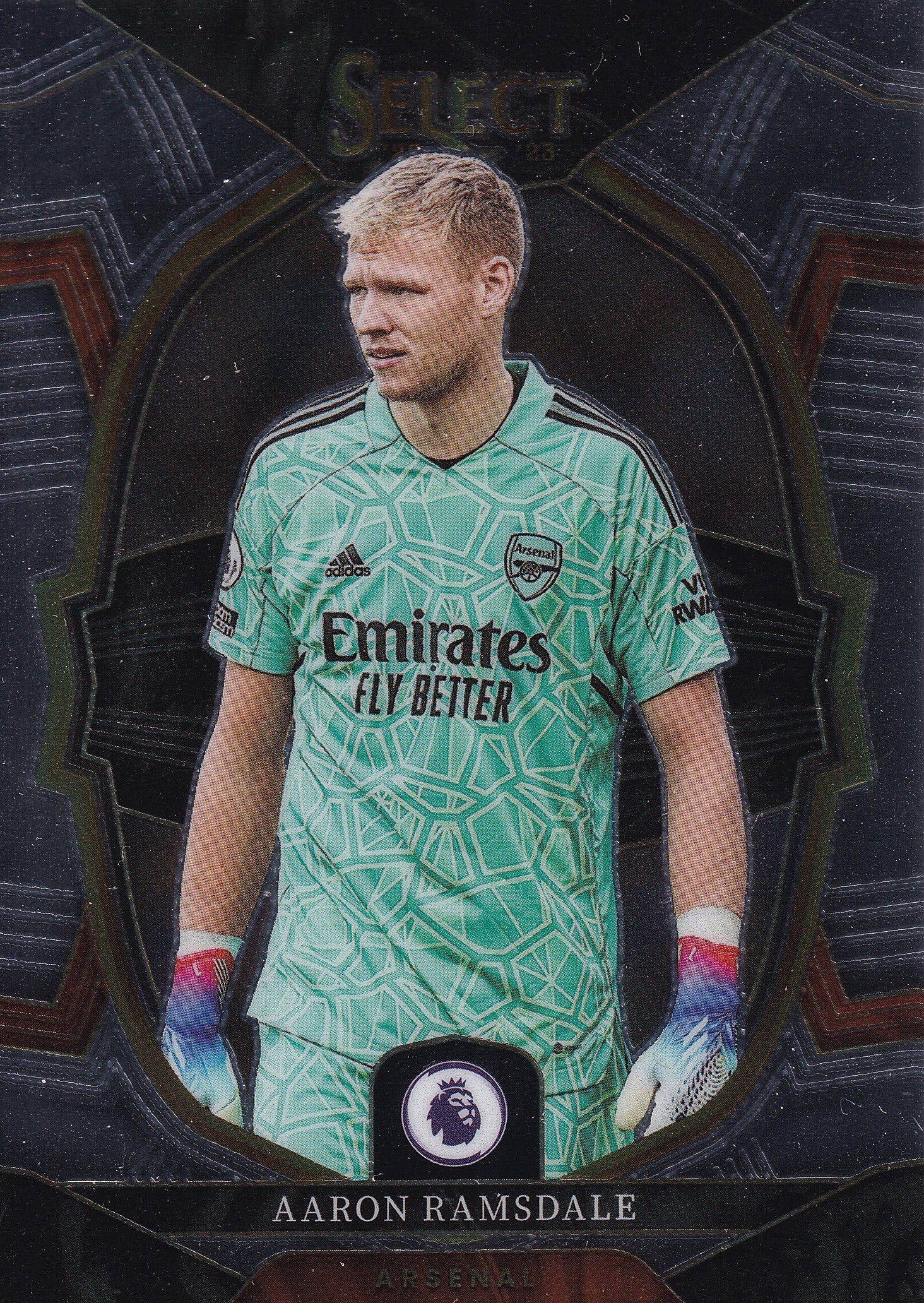 007. AARON RAMSDALE - ARSENAL