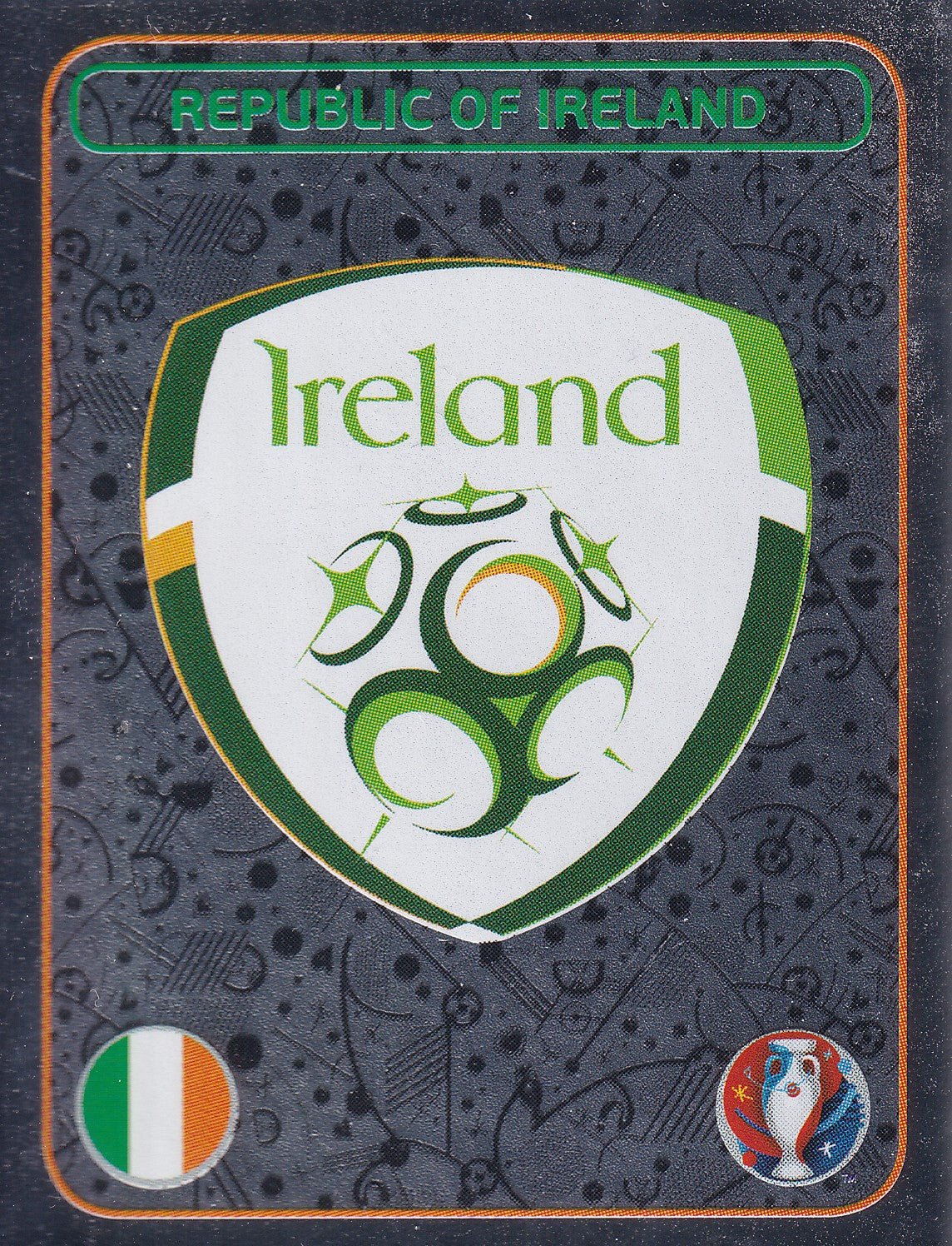 462. REPUBLIC OF IRELAND - NATIONAL TEAM BADGE - SILVER FOIL