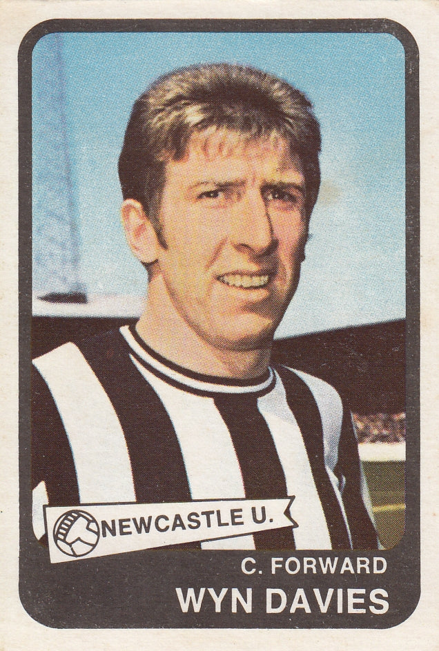 042. Wyn Davies - newcastle united