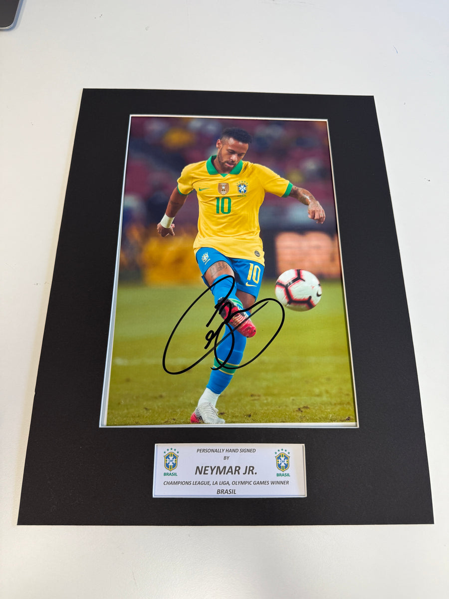 NEYMAR JR - SIGNERT BILDE MED EKTEHETSBEVIS/COA