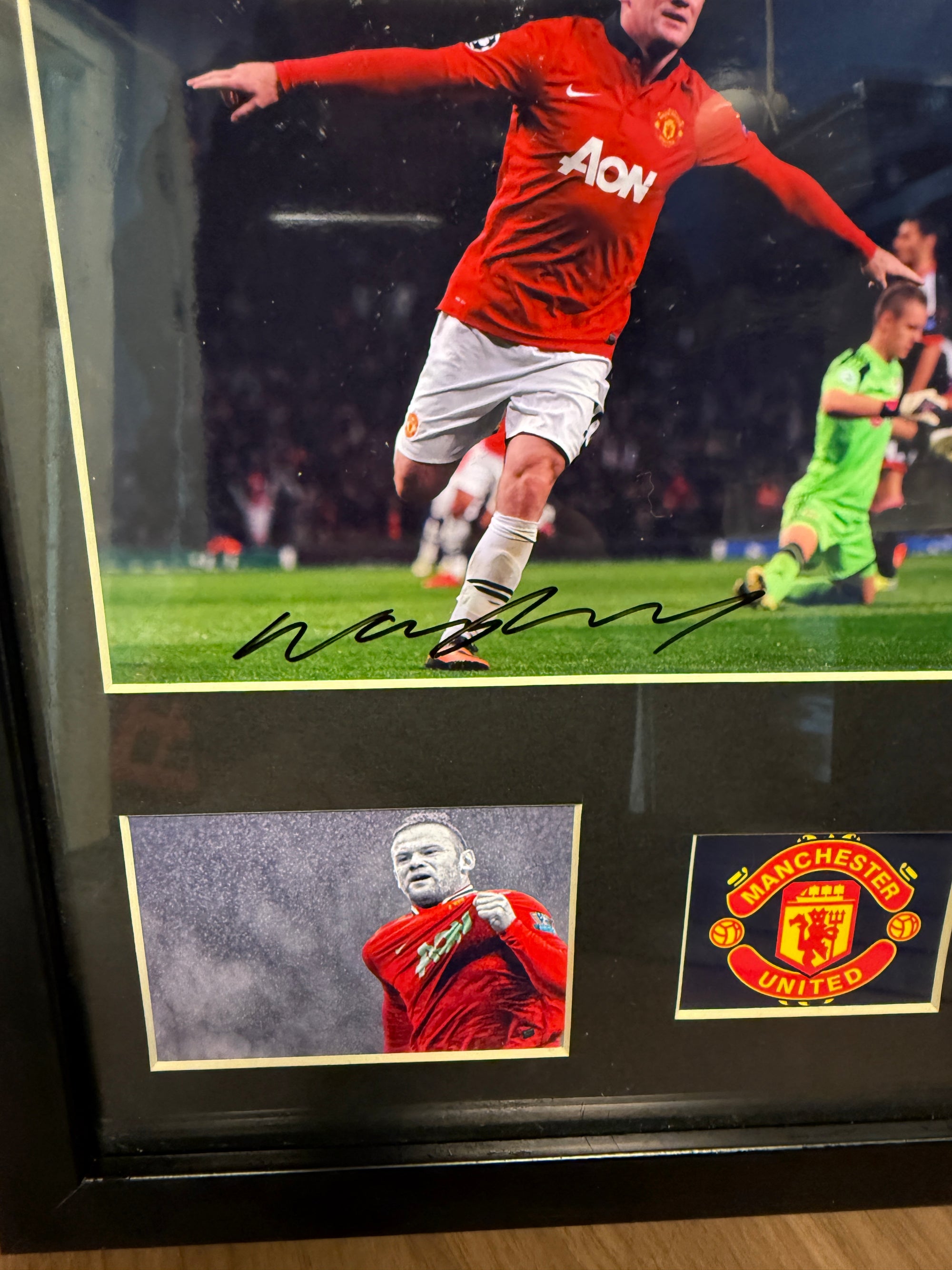 WAYNE ROONEY - SIGNERT BILDE MED EKTEHETSBEVIS/COA
