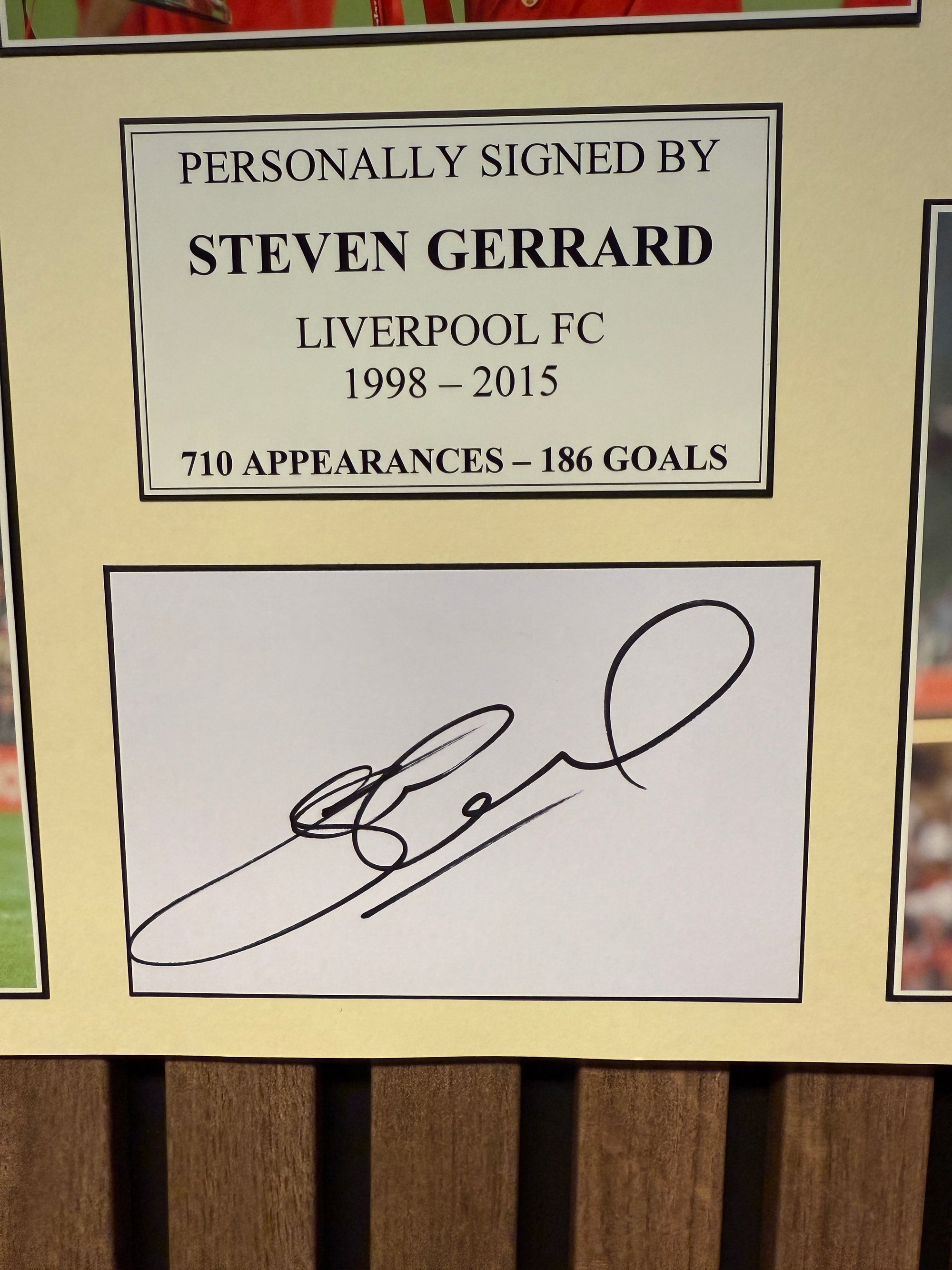 STEVEN GERRARD - SIGNERT BILDE "MONTAGE" MED EKTEHETSBEVIS/COA