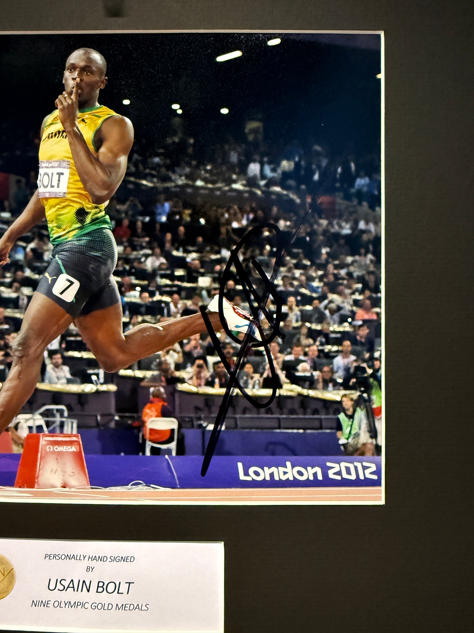 USAIN BOLT - SIGNERT BILDE MED EKTEHETSBEVIS/COA