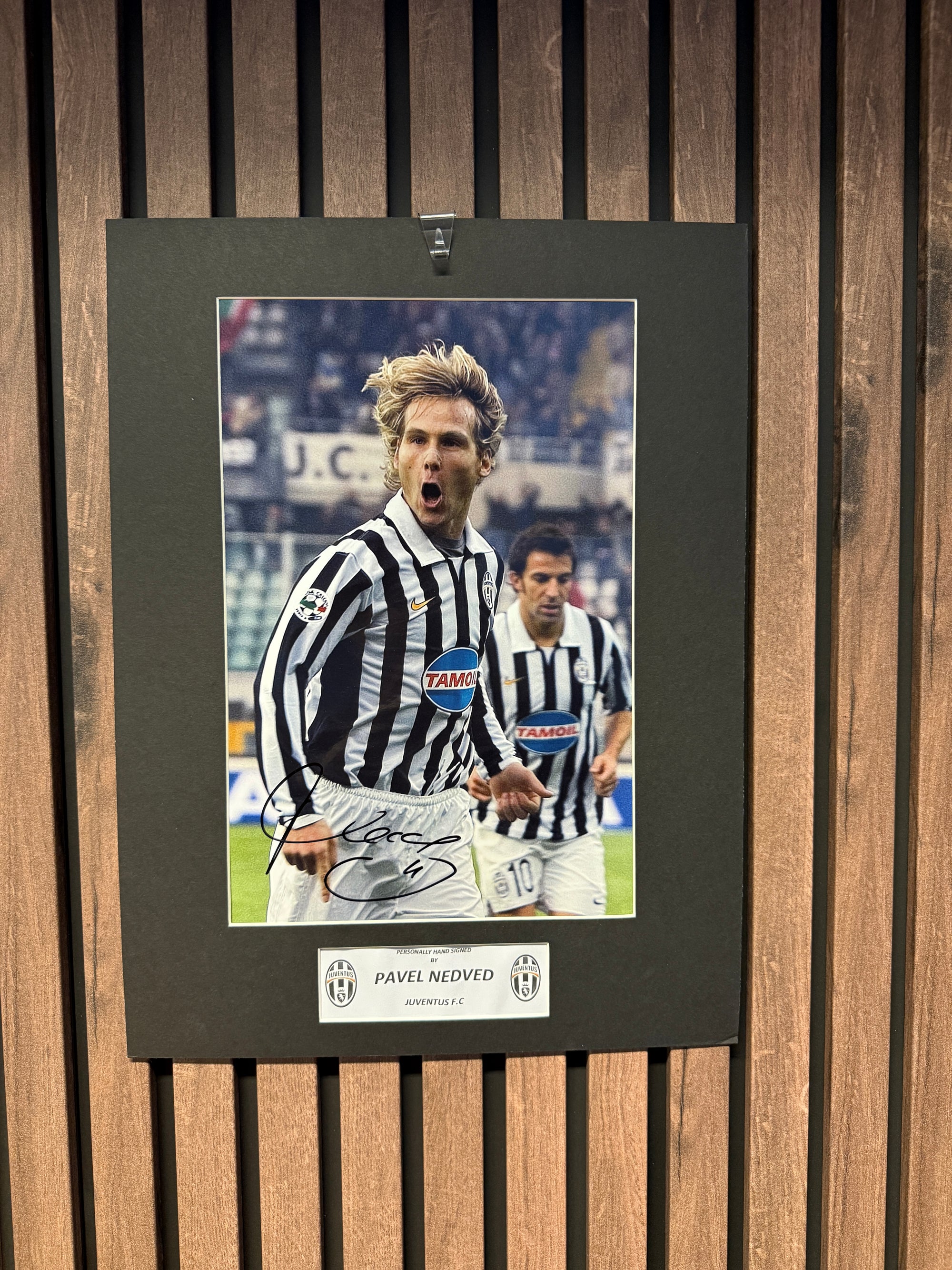 JUVENTUS - PAVEL NEDVED - SIGNERT BILDE MED EKTEHETSBEVIS/COA