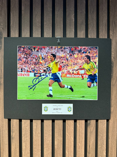 BEBETO - SIGNERT BILDE MED EKTEHETSBEVIS/COA