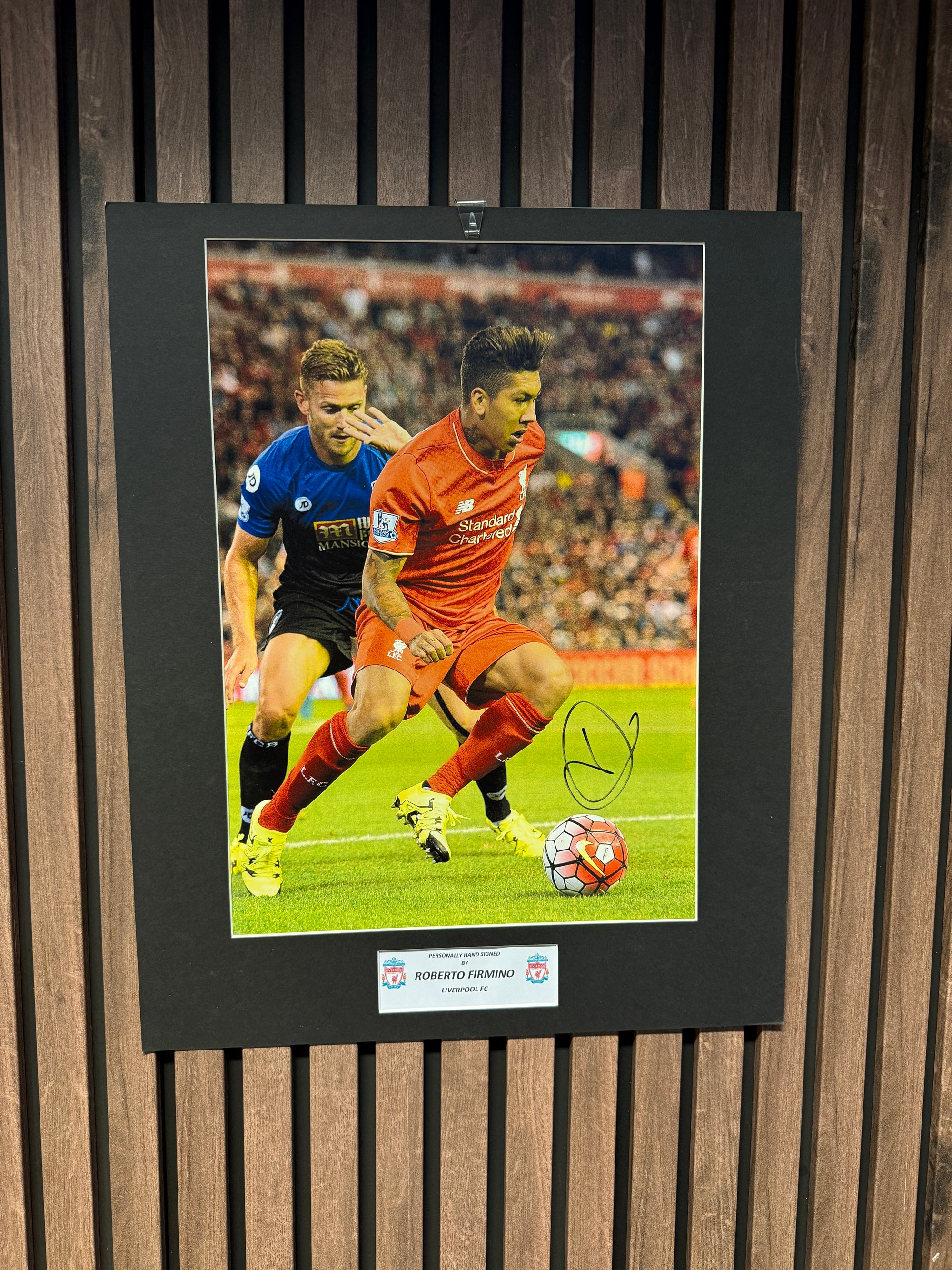 ROBERTO FIRMINO - SIGNERT BILDE MED EKTEHETSBEVIS/COA