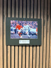 JOHNNY GILES - SIGNERT BILDE MED EKTEHETSGARANTI/COA