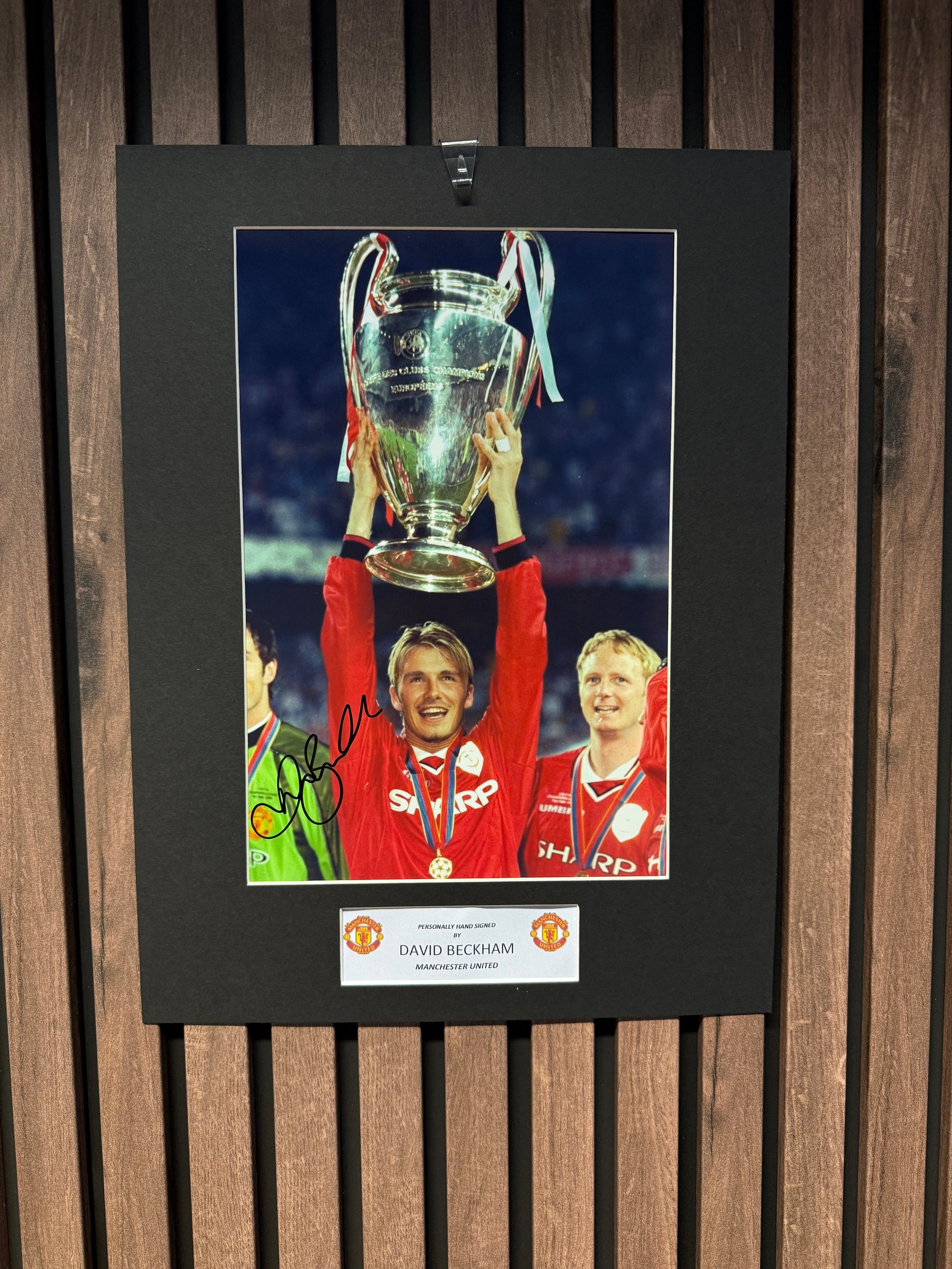 DAVID BECKHAM - SIGNERT BILDE MED EKTEHETSBEVIS/COA