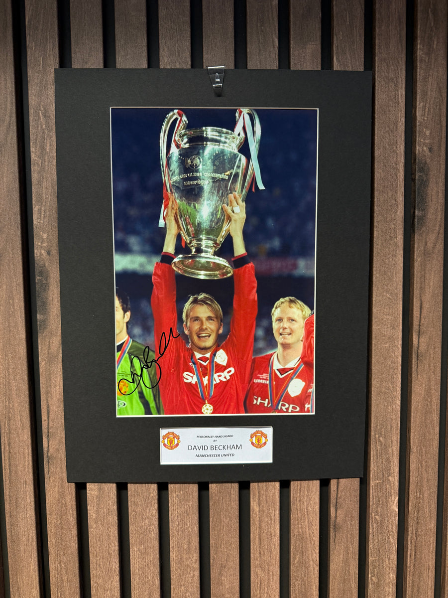 DAVID BECKHAM - SIGNERT BILDE MED EKTEHETSBEVIS/COA