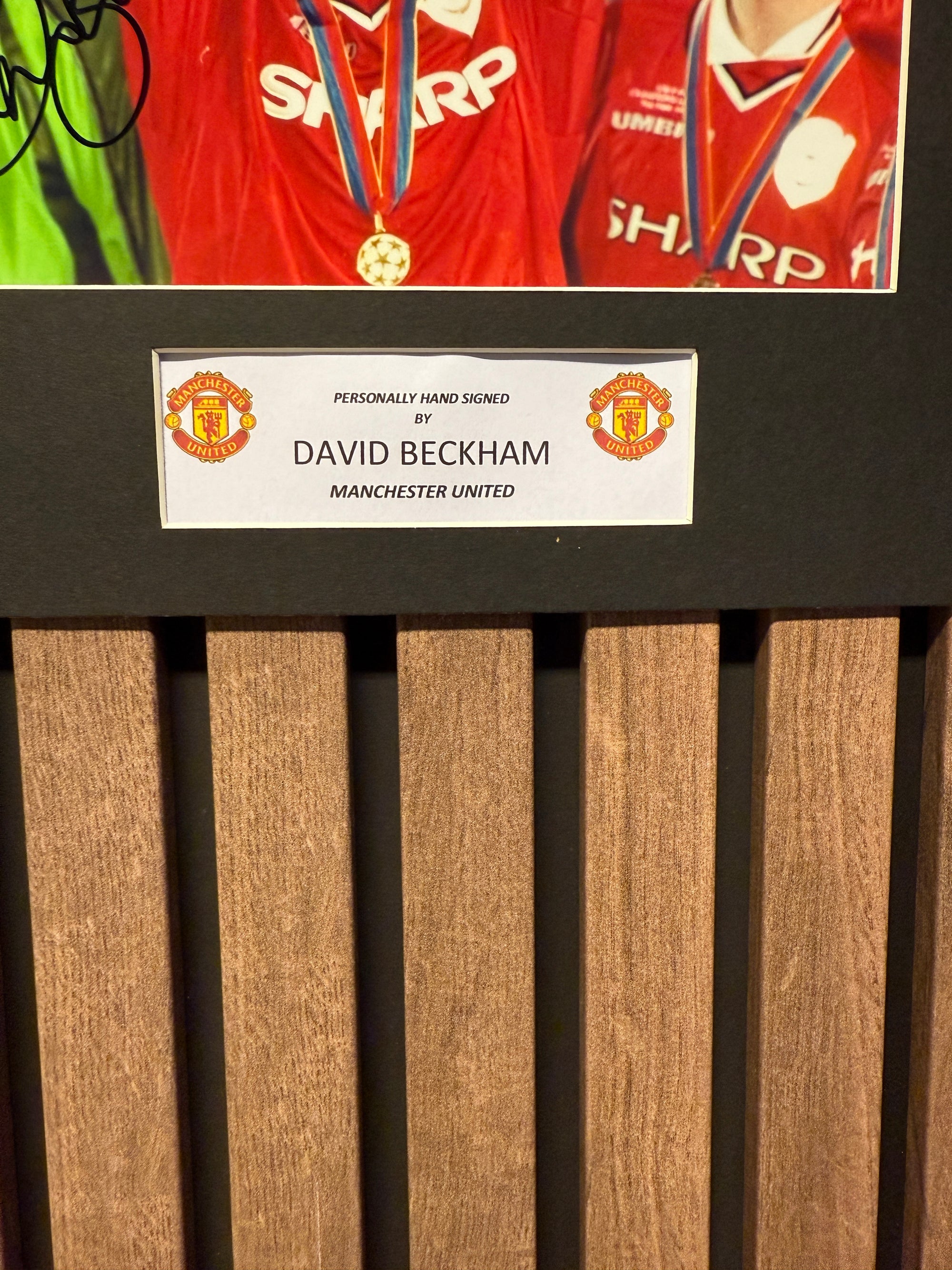 DAVID BECKHAM - SIGNERT BILDE MED EKTEHETSBEVIS/COA