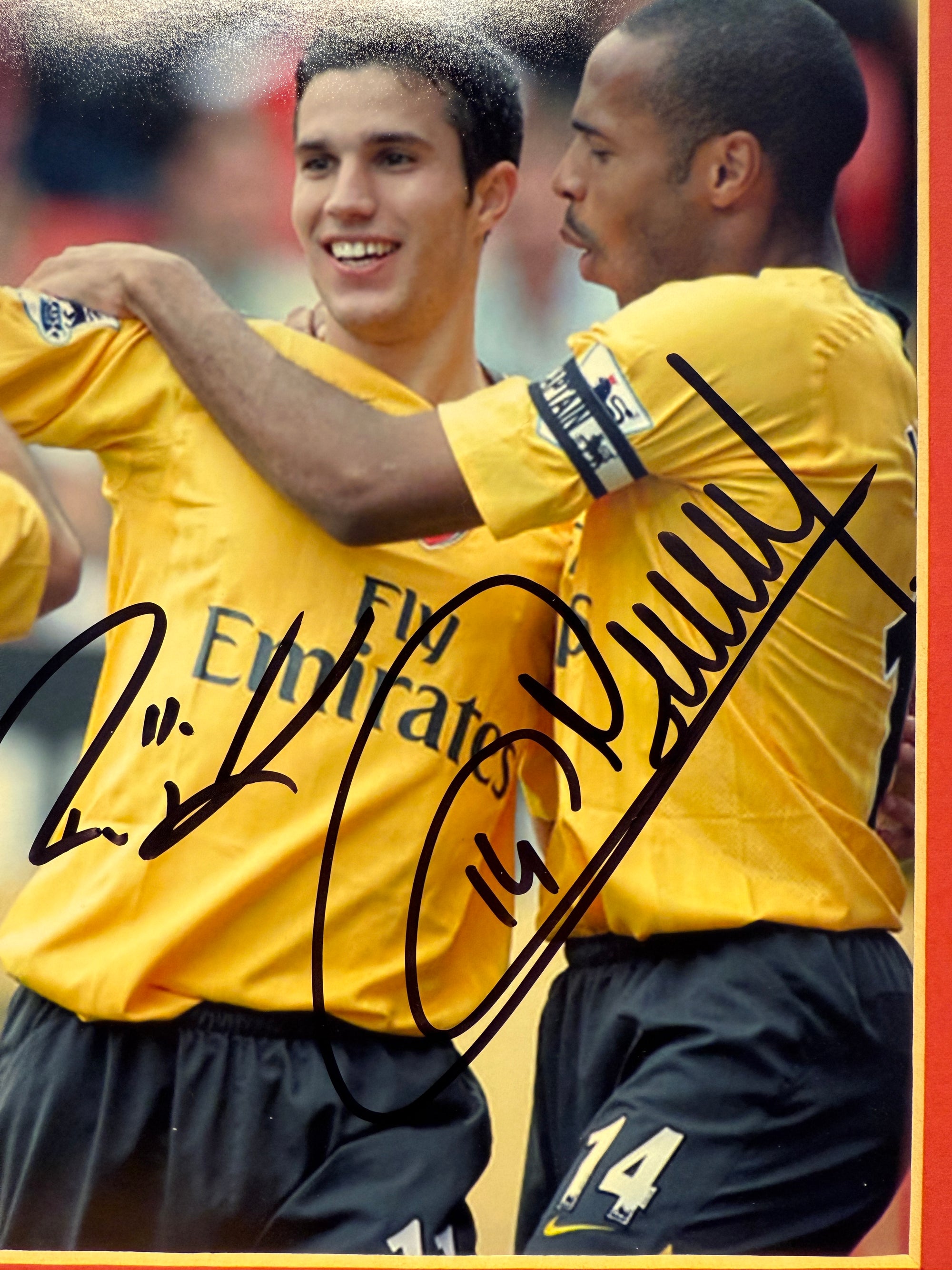 ARSENAL - THIERRY HENRY & ROBIN VAN PERSIE - DOBBELTSIGNERT BILDE MED EKTEHETSBEVIS/COA