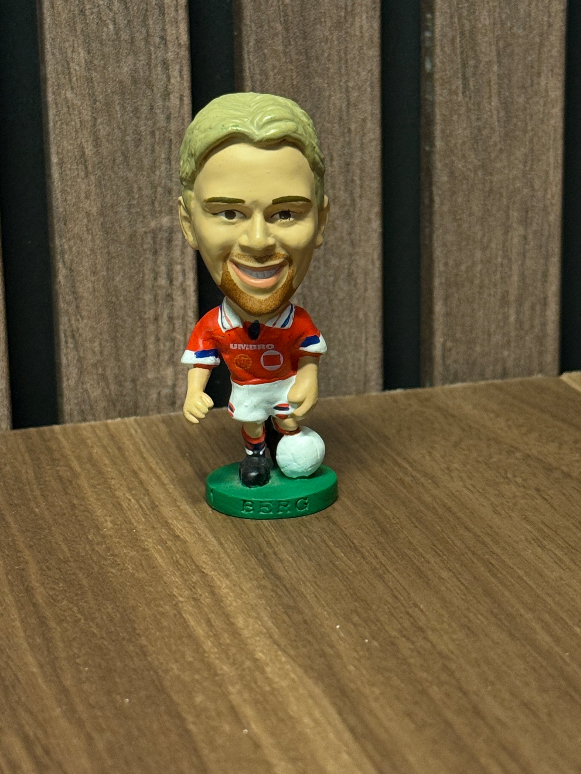 HENNING BERG - NORGE - SPILLERFIGUR