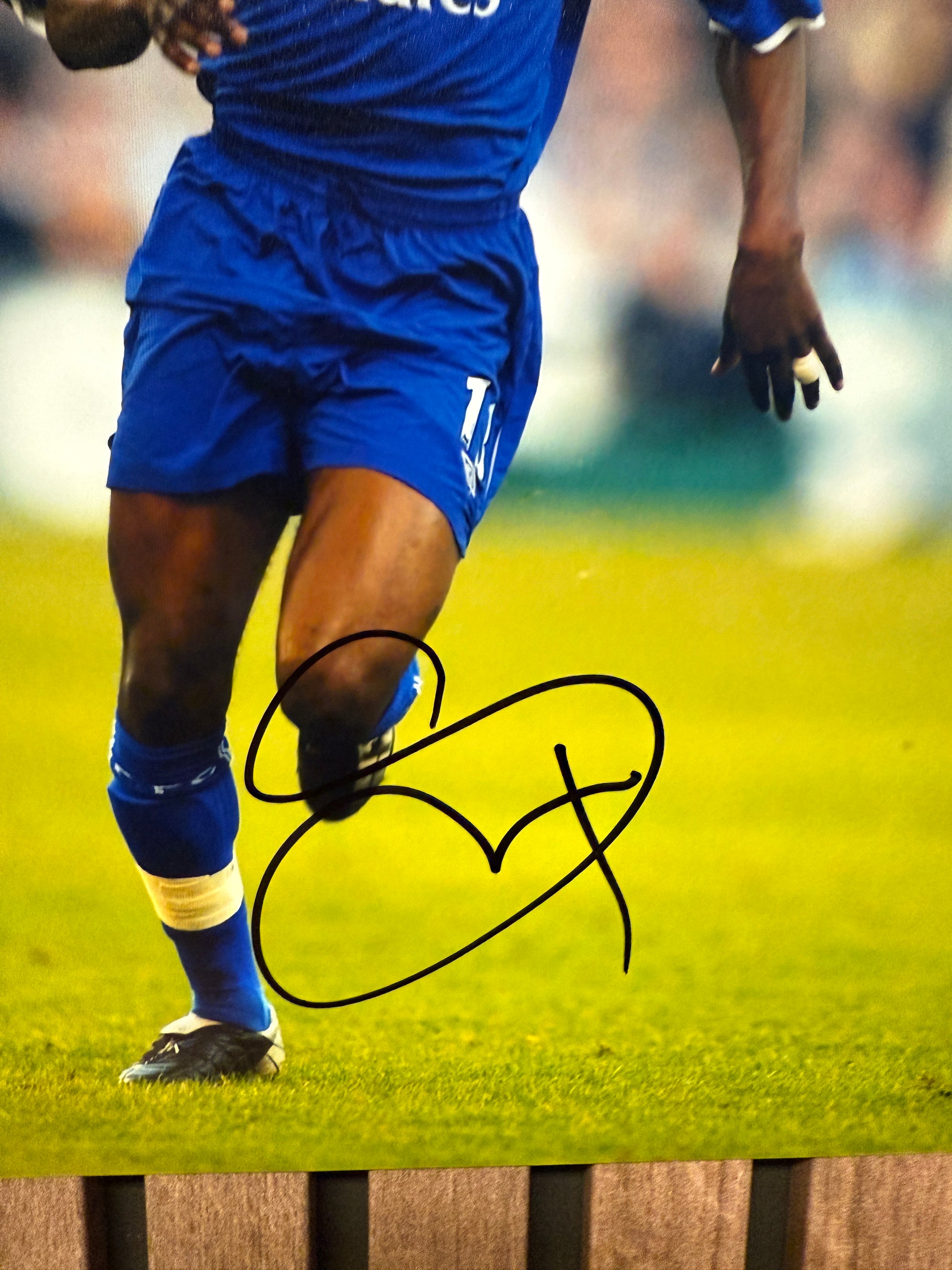 CHELSEA - WILLIAM GALLAS - SIGNERT BILDE MED EKTEHETSBEVIS/COA