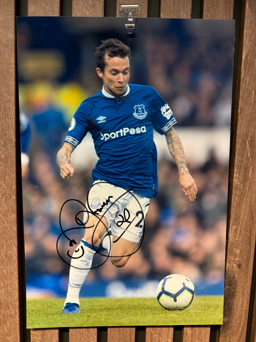 EVERTON - BERNARD DUARTE - SIGNERT BILDE MED EKTEHETSBEVIS/COA