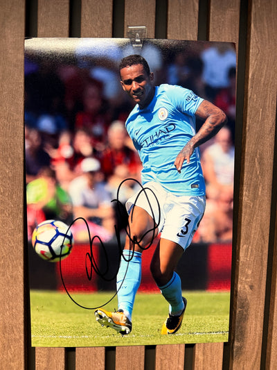 MANCHESTER CITY - DANILO - SIGNERT BILDE MED EKTEHETSBEVIS/COA