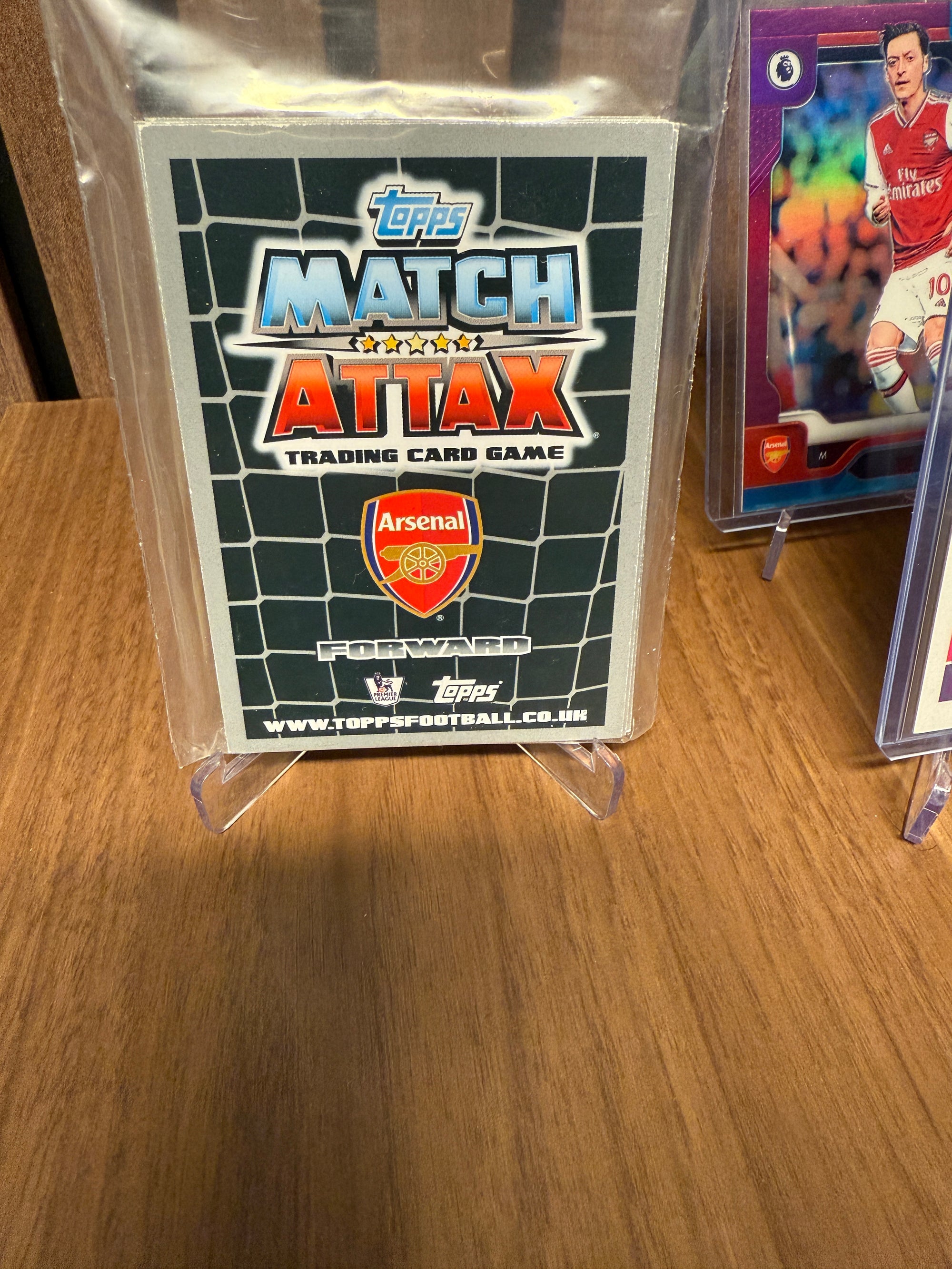 ARSENAL LOT - NUMMERERTE, PARALLELLER, TOPPS ONDEMAND, FUTERA NUMMERERTS PATCH OG LAGSETT