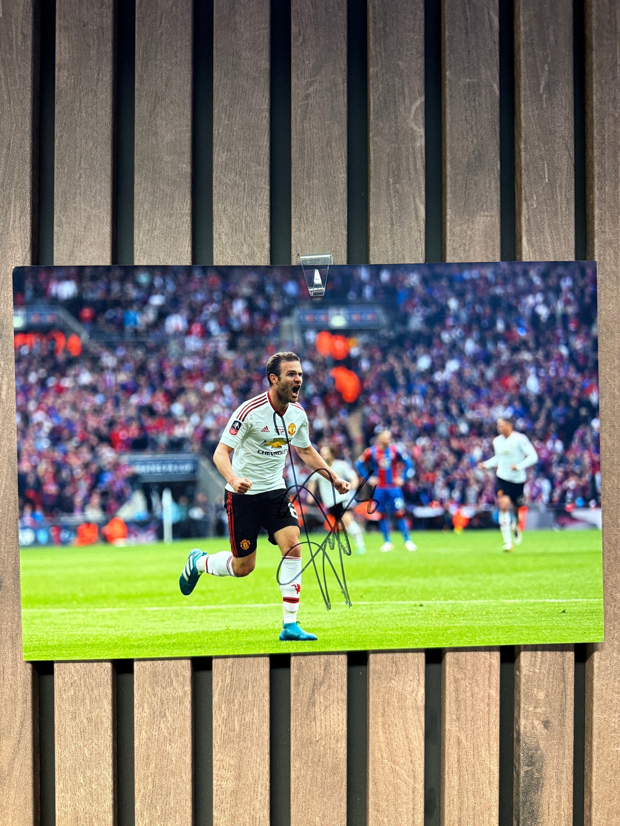 MANCHESTER UNITED - SIGNERTE BILDER UTEN COA LOT - 6 BILDER