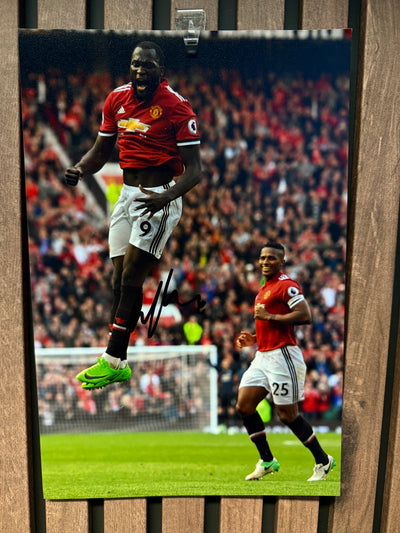 MANCHESTER UNITED - SIGNERTE BILDER UTEN COA LOT - 6 BILDER