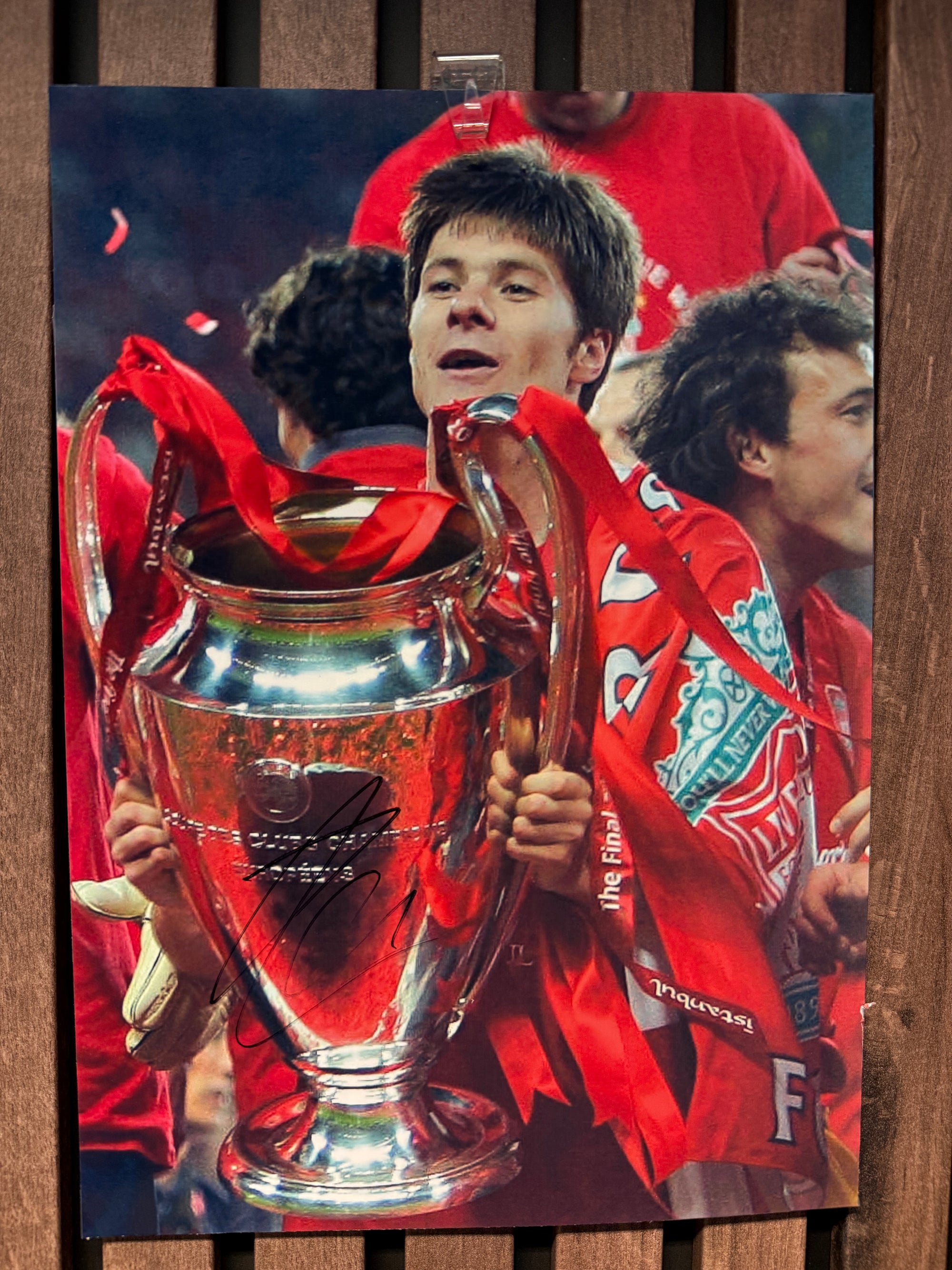 LIVERPOOL - XABI ALONSO - SIGNERT BILDE MED EKTEHETSBEVIS/COA
