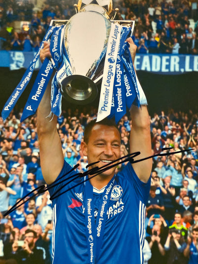 JOHN TERRY -  SIGNERT BILDE MED EKTEHETSBEVIS/COA