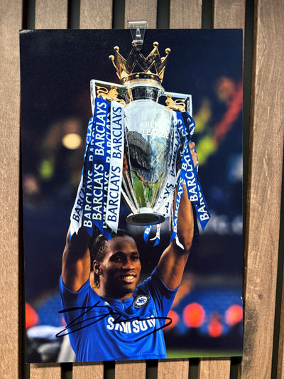 DIDIER DROGBA - SIGNERT BILDE MED EKTEHETSBEVIS/COA