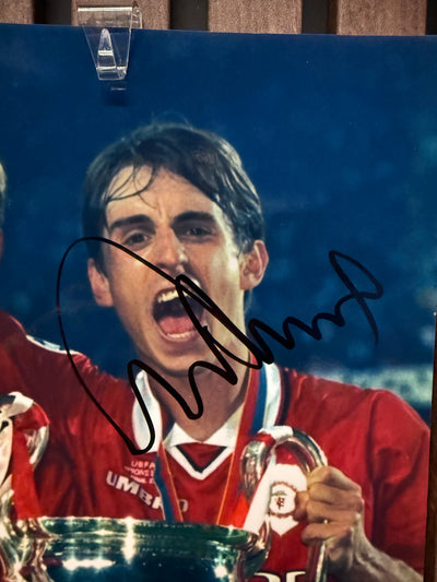 MANCHESTER UNITED - GARY NEVILLE - SIGNERT BILDE MED EKTEHETSBEVIS/COA