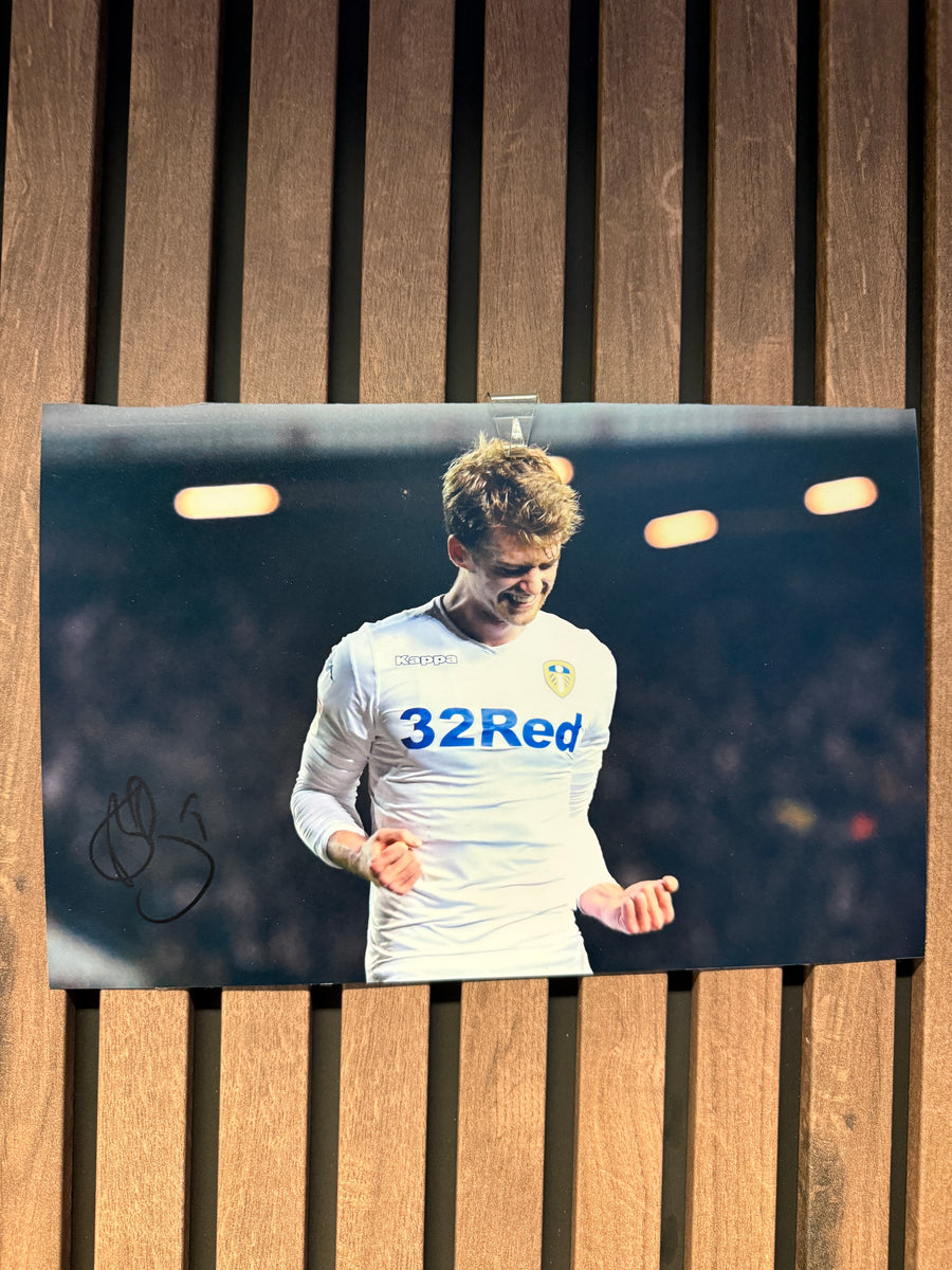 LEEDS UNITED - PATRICK BAMFORD - SIGNERT BILDE MED EKTEHETSBEVIS/COA