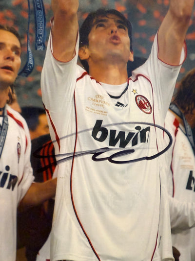 AC MILAN - KAKÁ - SIGNERT BILDE MED EKTEHETSBEVIS/COA