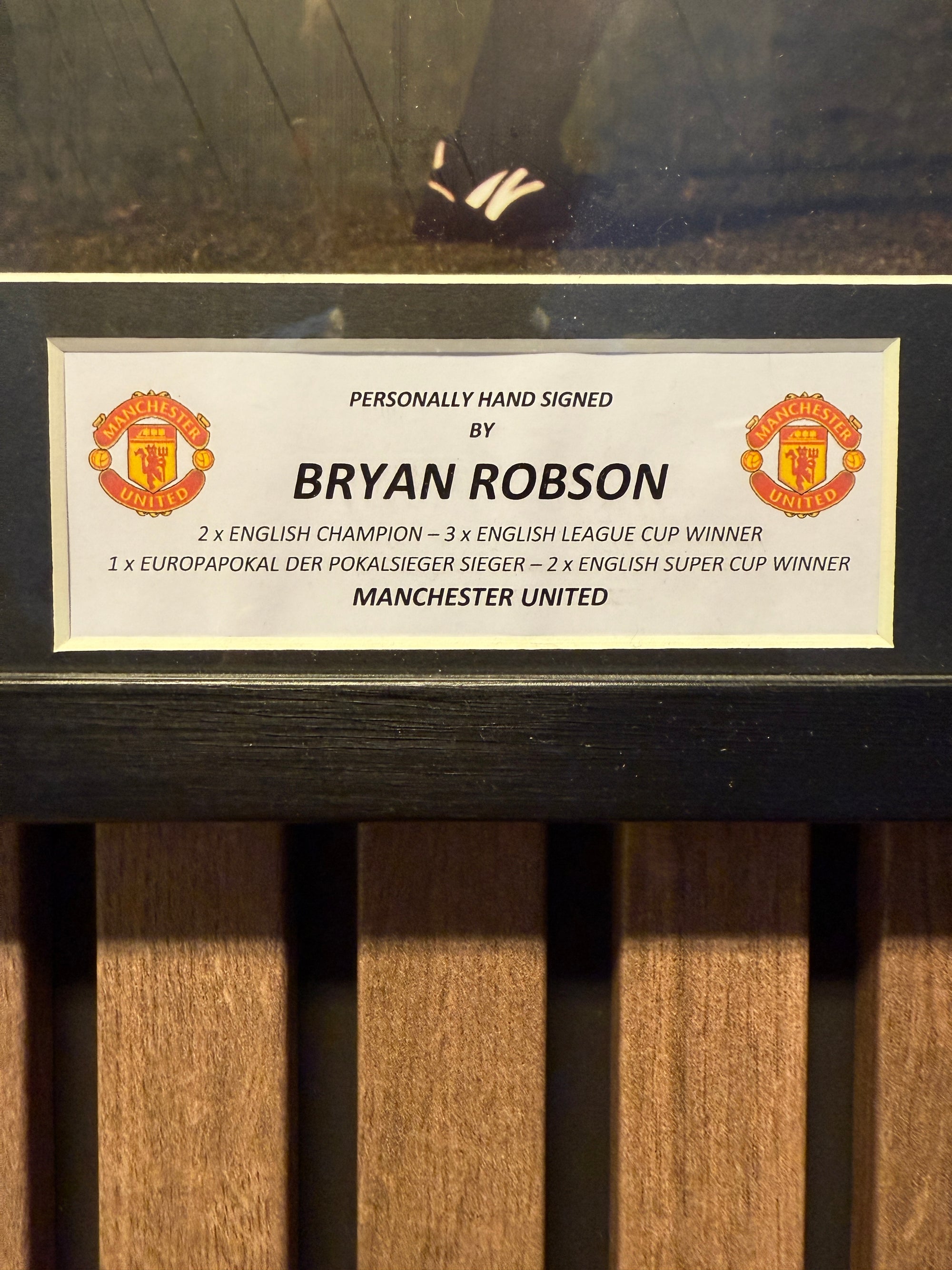 BRYAN ROBSON - SIGNERT BILDE MED EKTEHETSBEVIS/COA