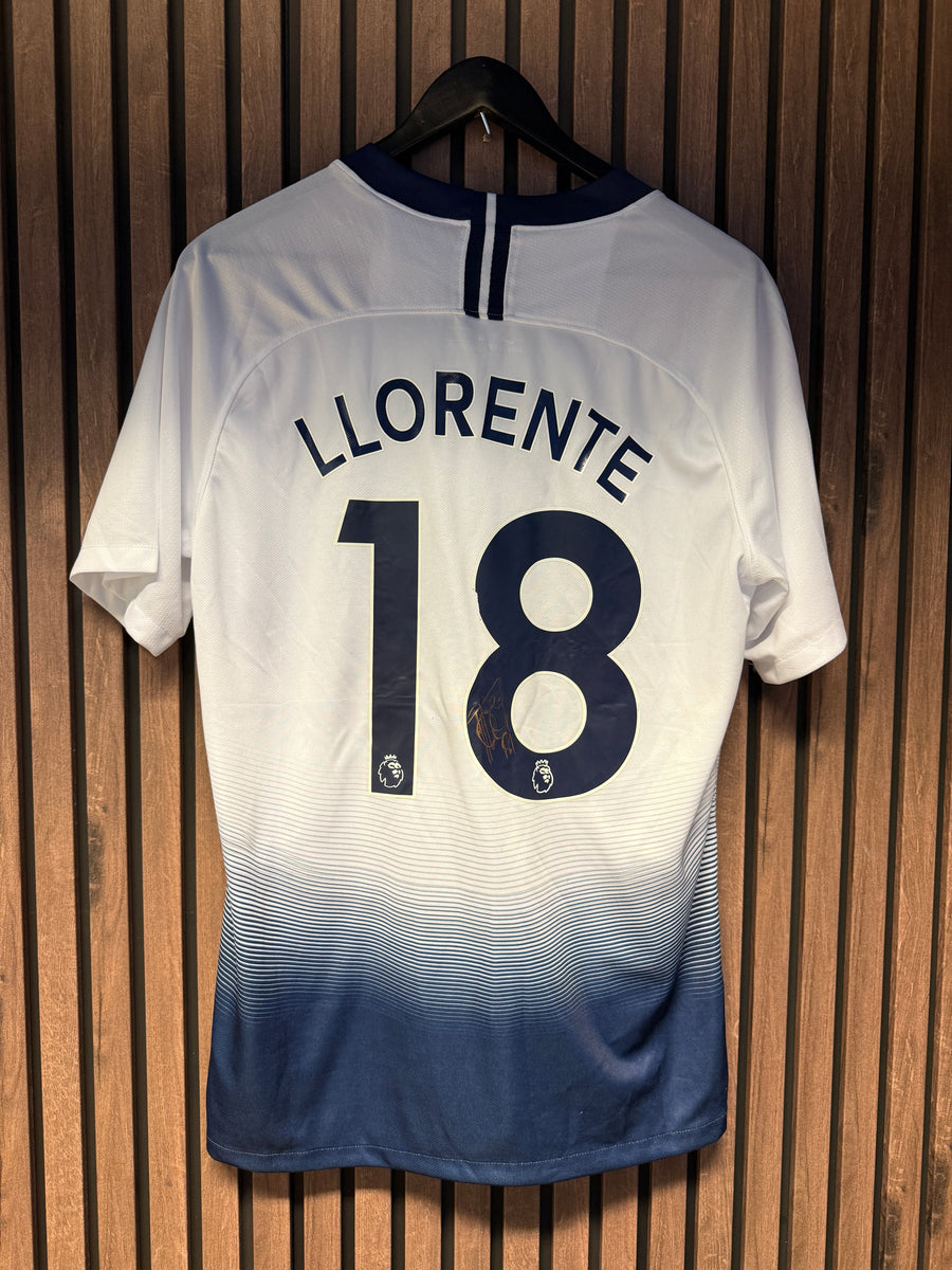 TOTTENHAM HOTSPUR - FERNANDO LLORENTE - SIGNERT DRAKT MED EKTEHETSBEVIS/COA