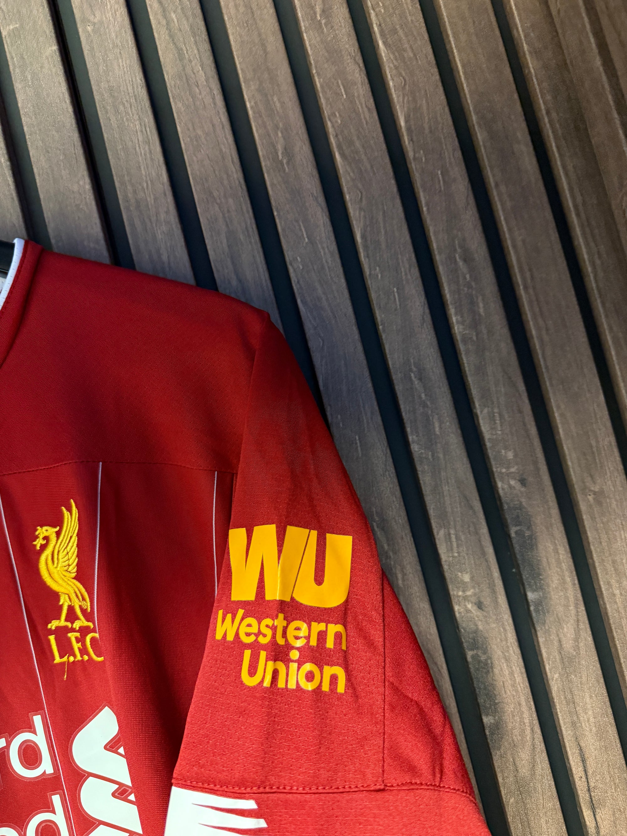 LIVERPOOL - XHERDAN SHAQUIRI - SIGNERT DRAKT MED EKTEHETSBEVIS/COA