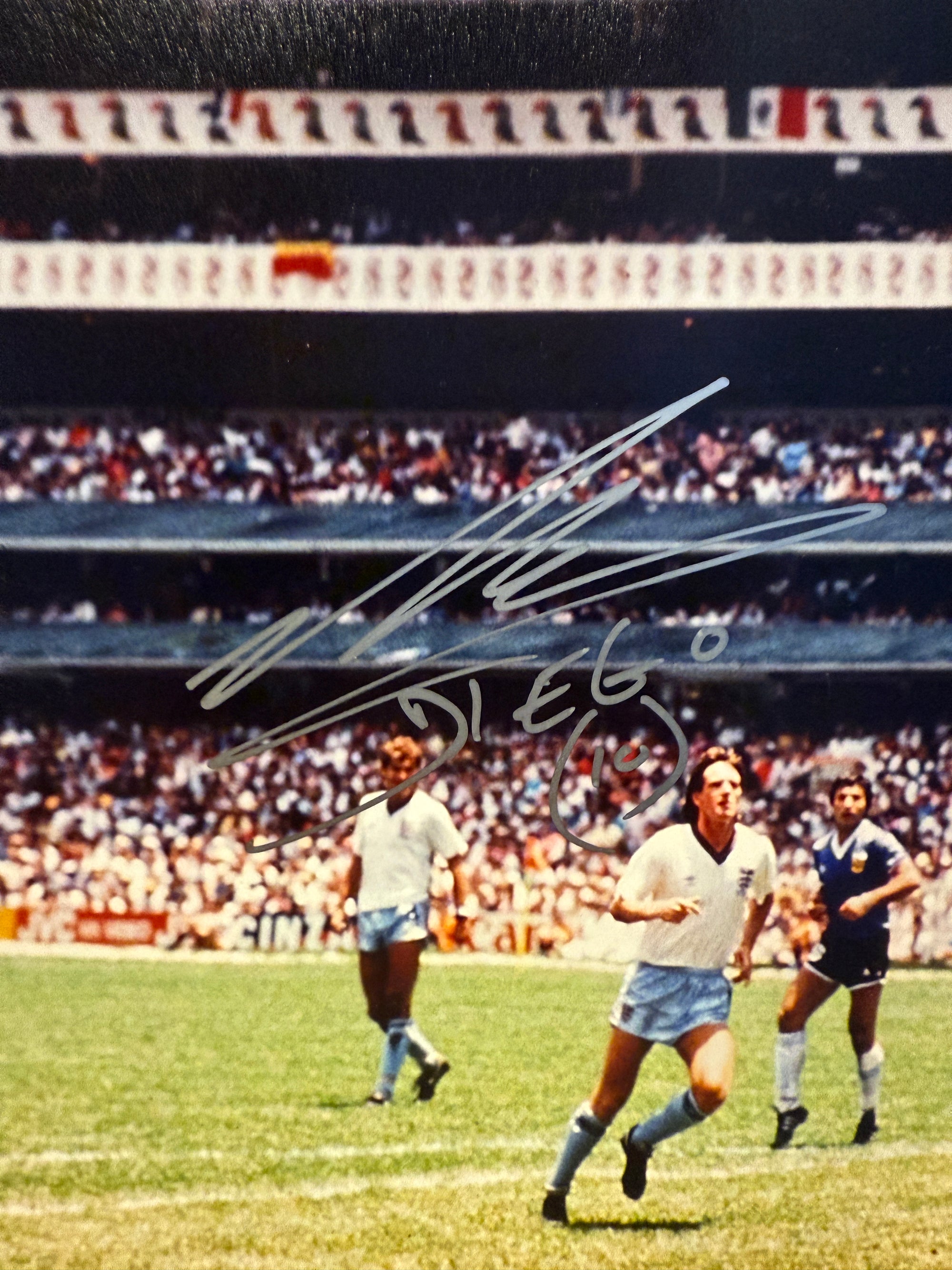 DIEGO MARADONA - SIGNERT BILDE MED EKTEHETSBEVIS/COA