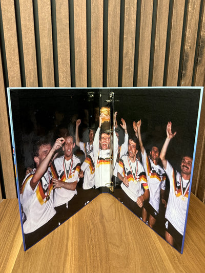 SAMLEPERMER SOM TAR FOR SEG VM 1970, 1974, 1978, 1982, 1986, 1990 OG EM 1984, 1988