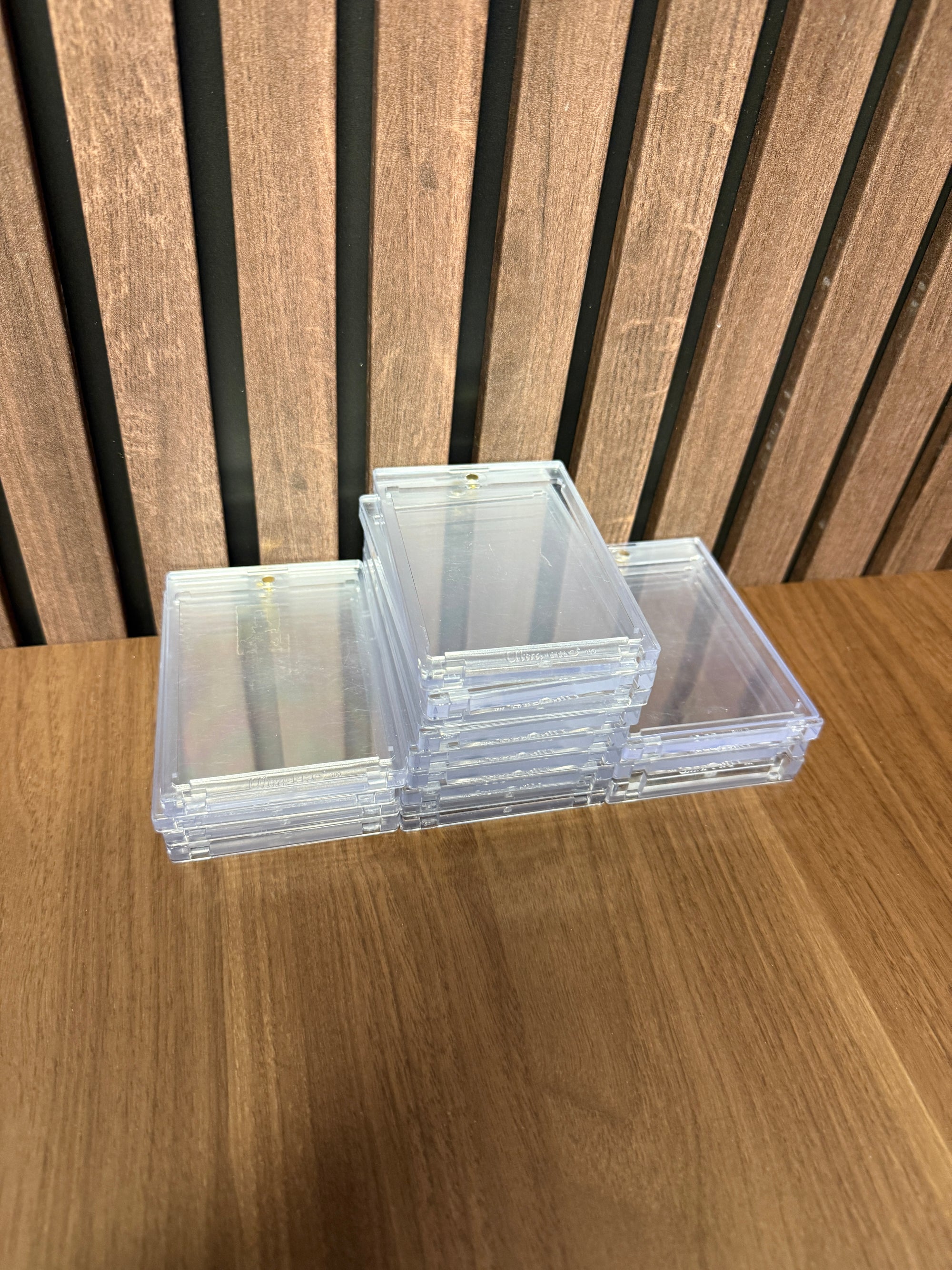 16 BRUKTE ONE-TOUCH KORT BEHOLDERE