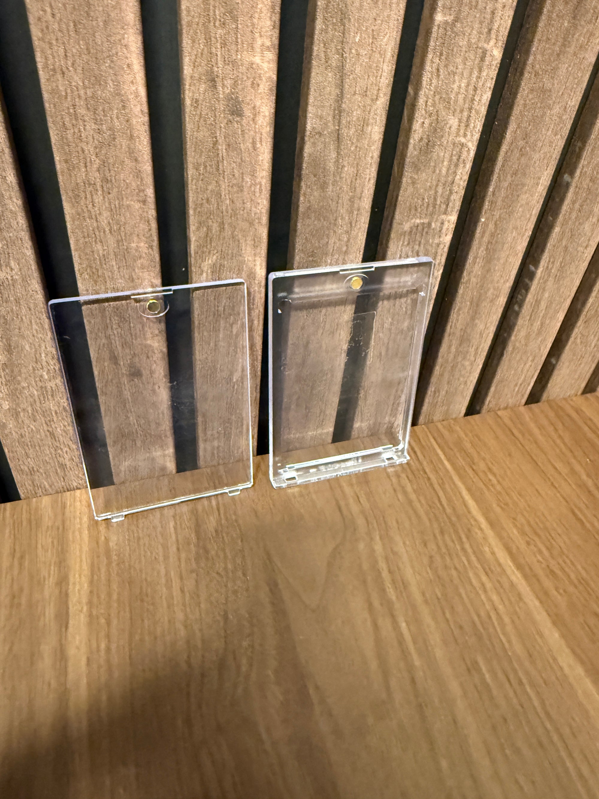 16 BRUKTE ONE-TOUCH KORT BEHOLDERE