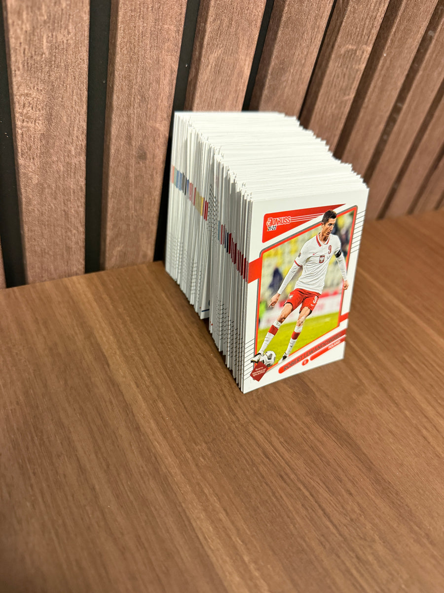 140 ULIKE KORT - LOT - PANINI DONRUSS ROAD TO QATAR 2022