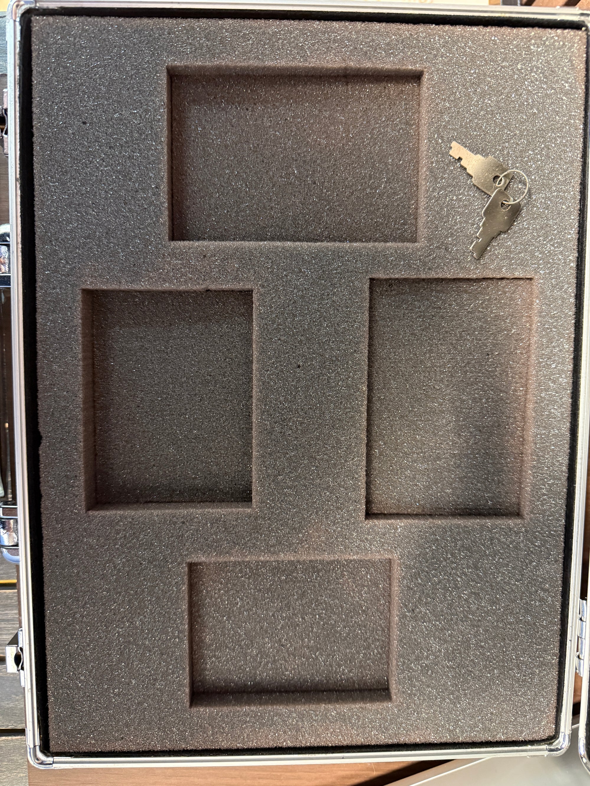 FLAWLESS - 3 TOMME KOFFERTER