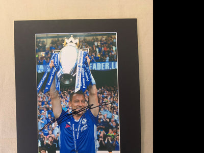 JOHN TERRY -  SIGNERT BILDE MED EKTEHETSBEVIS/COA