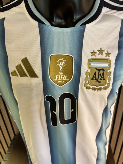 LIONEL MESSI - SIGNERT DRAKT MED EKTEHETSBEVIS/COA