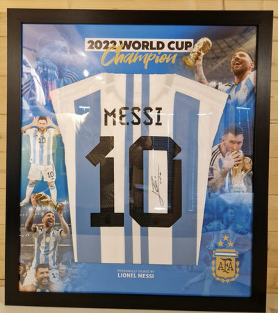 LIONEL MESSI - SIGNERT DRAKT MED EKTEHETSBEVIS/COA