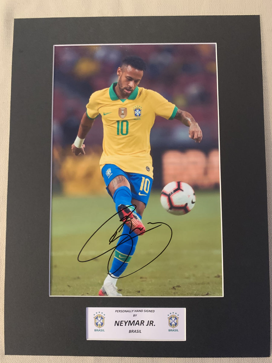 NEYMAR JR - SIGNERT BILDE MED EKTEHETSBEVIS/COA