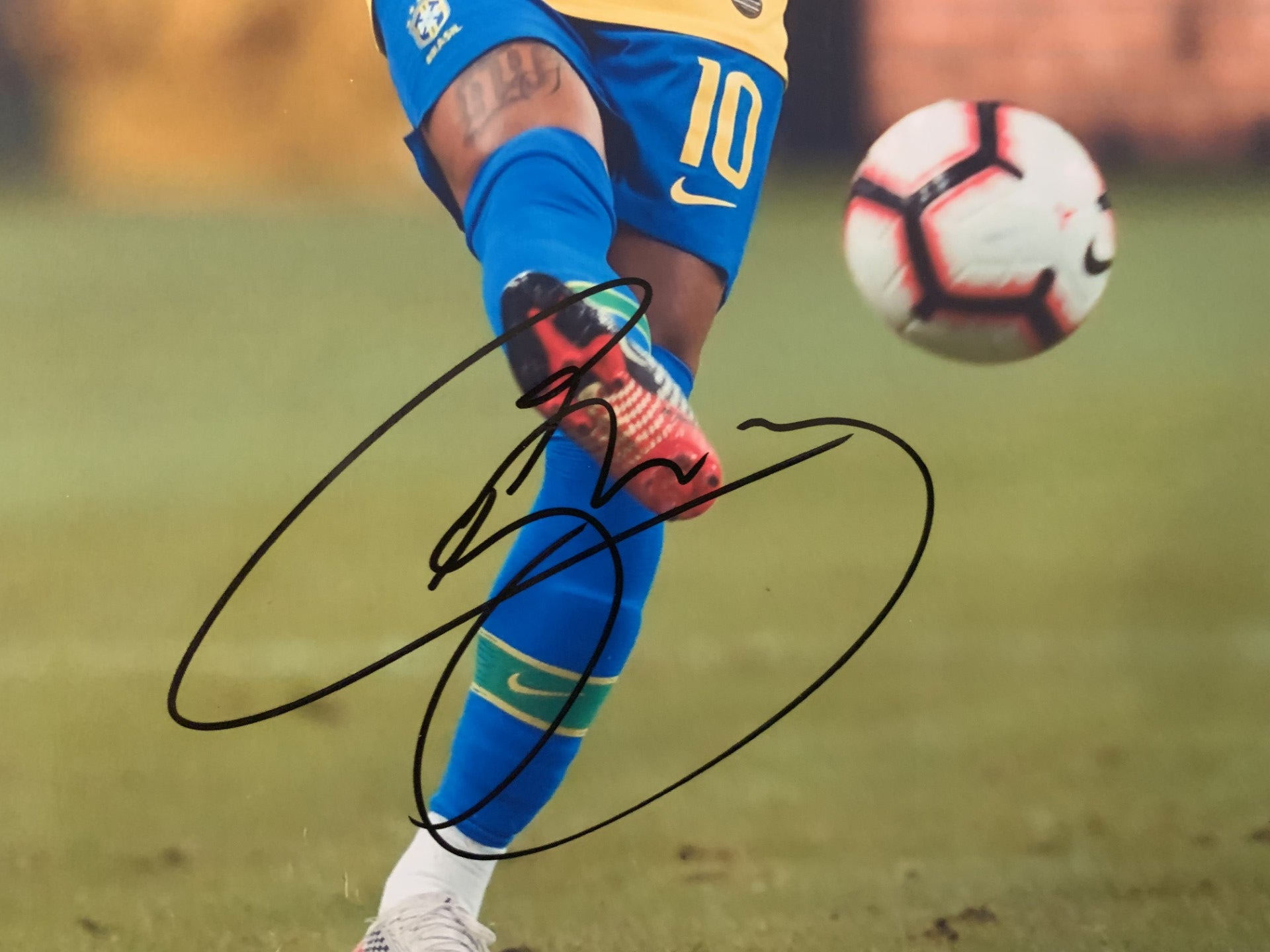 NEYMAR JR - SIGNERT BILDE MED EKTEHETSBEVIS/COA