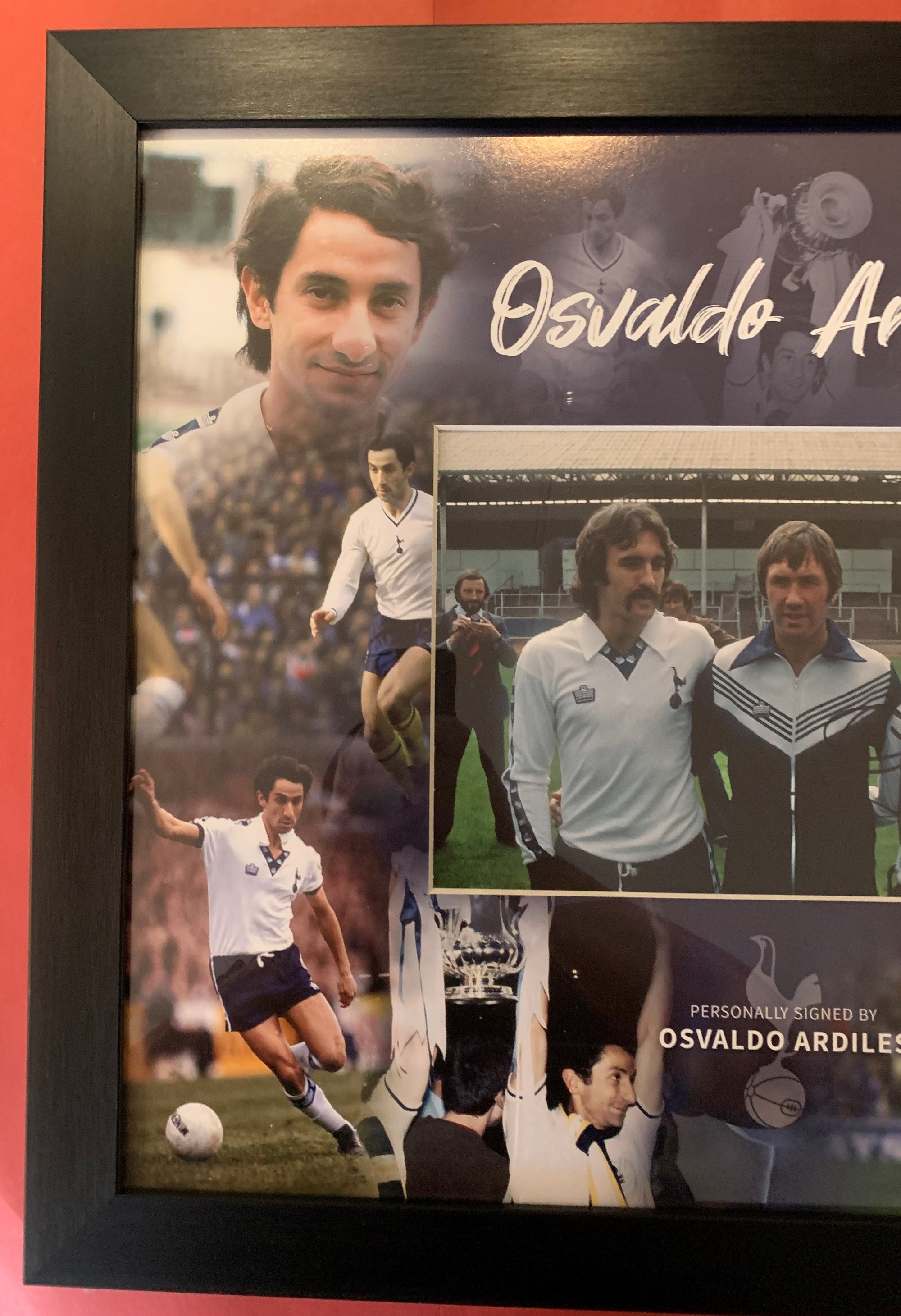 0SVALDO ARDILES - SIGNERT BILDE I "ART-FRAME" MED EKTEHETSBEVIS/COA